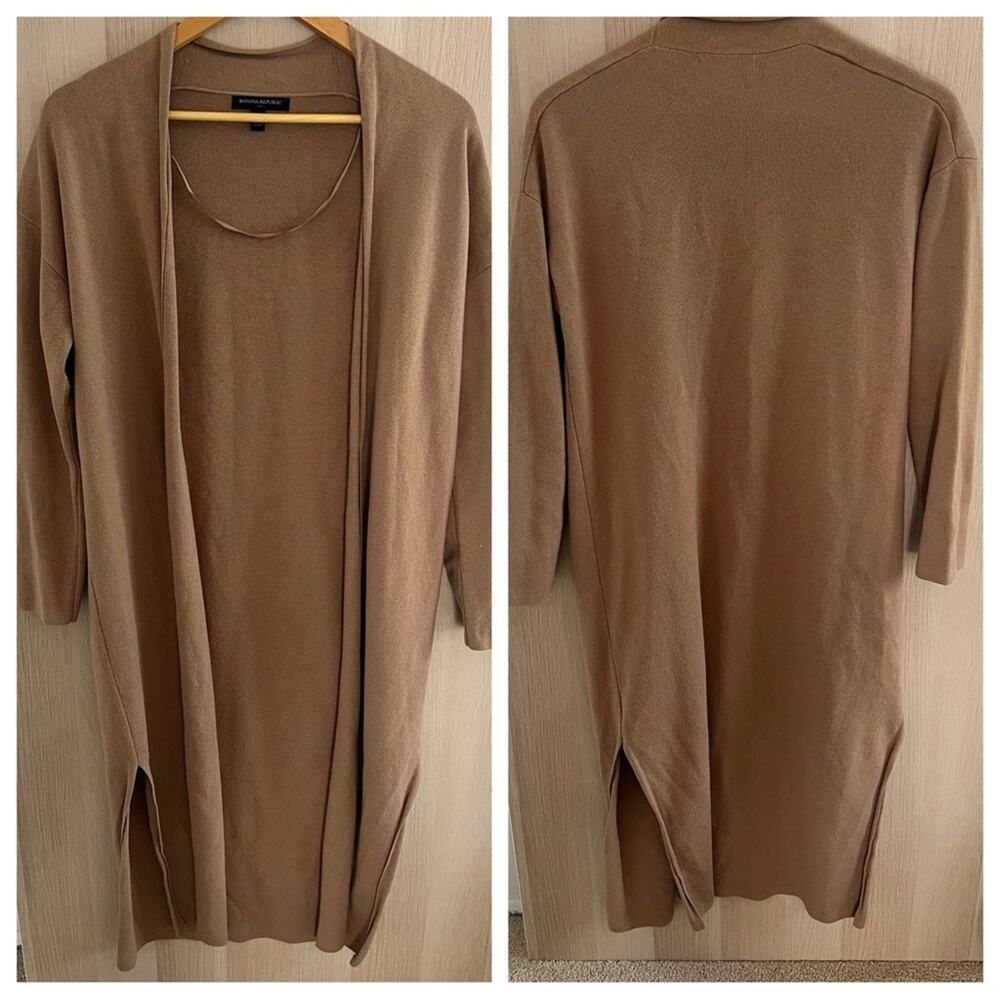 Banana Republic Full Length Tan Women's Sweater Small